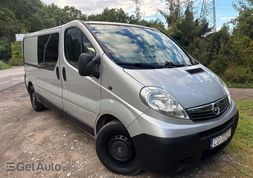 OPEL Vivaro 