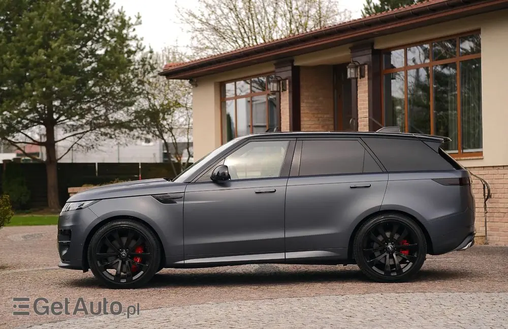 LAND ROVER Range Rover Sport S 4.4 V8 P530 First Edition