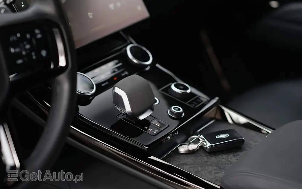 LAND ROVER Range Rover Sport S 4.4 V8 P530 First Edition