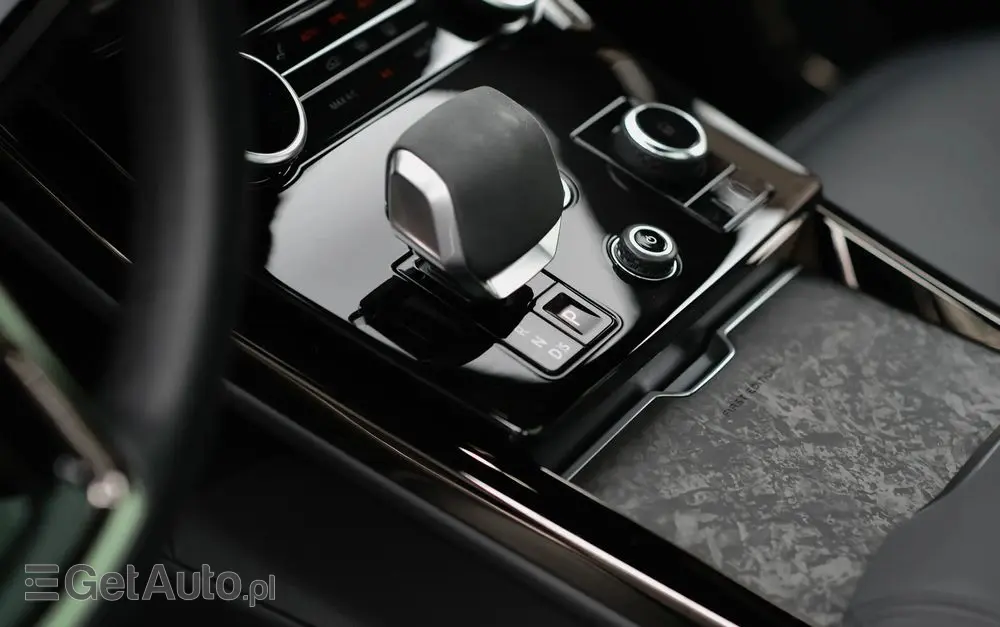 LAND ROVER Range Rover Sport S 4.4 V8 P530 First Edition