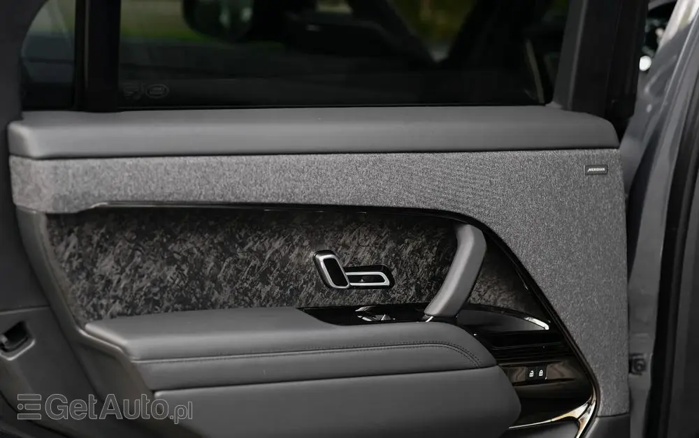 LAND ROVER Range Rover Sport S 4.4 V8 P530 First Edition