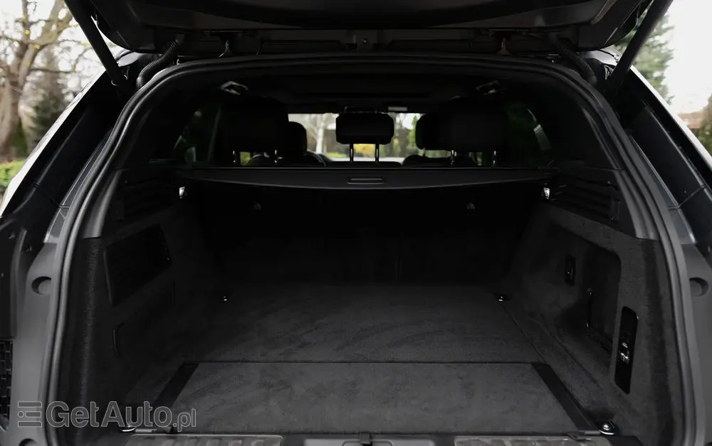 LAND ROVER Range Rover Sport S 4.4 V8 P530 First Edition