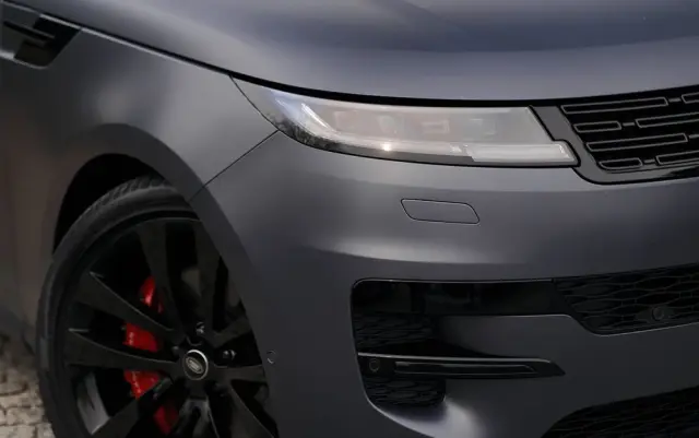 LAND ROVER Range Rover Sport S 4.4 V8 P530 First Edition