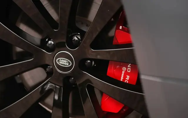 LAND ROVER Range Rover Sport S 4.4 V8 P530 First Edition