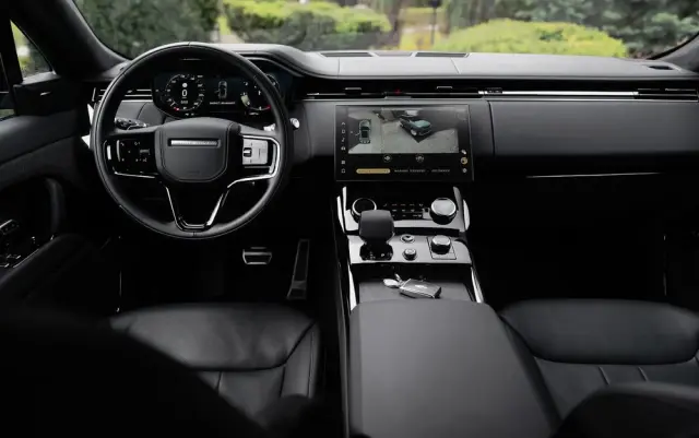 LAND ROVER Range Rover Sport S 4.4 V8 P530 First Edition