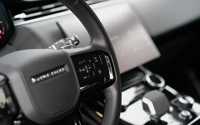 LAND ROVER Range Rover Sport S 4.4 V8 P530 First Edition