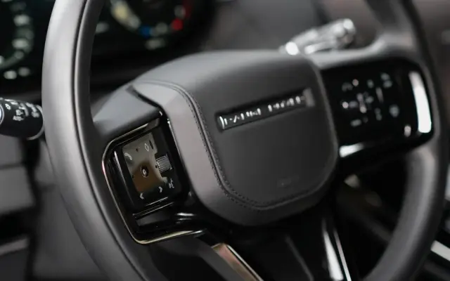 LAND ROVER Range Rover Sport S 4.4 V8 P530 First Edition