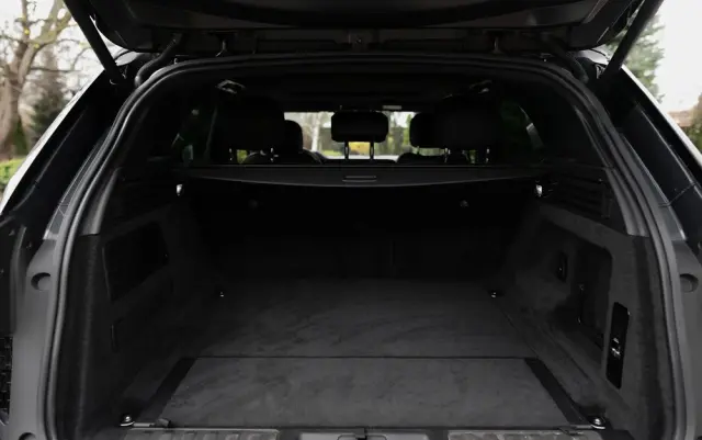 LAND ROVER Range Rover Sport S 4.4 V8 P530 First Edition