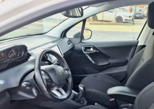 PEUGEOT 208 1.6 BlueHDi Allure S&S