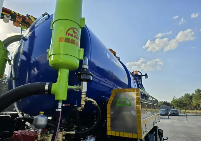 MAN 4x4 WUKO GAMON PW8  do zbierania odpadów płynnych separatorów 