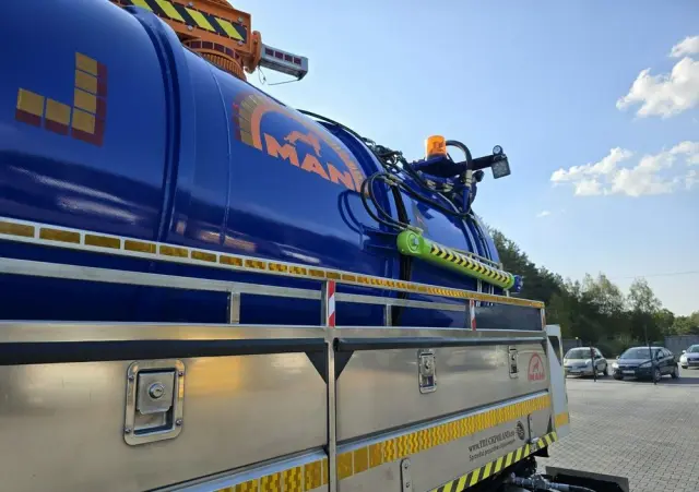 MAN 4x4 WUKO GAMON PW8  do zbierania odpadów płynnych separatorów 