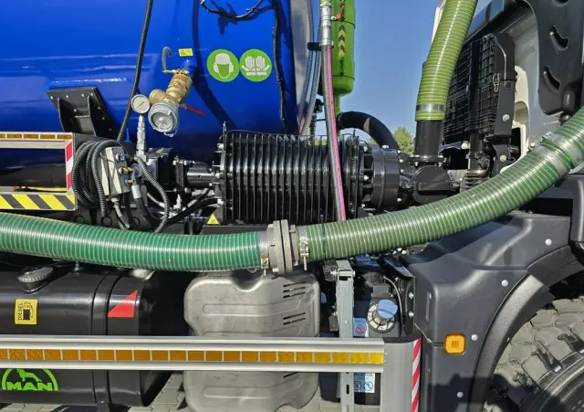 MAN 4x4 WUKO GAMON PW8  do zbierania odpadów płynnych separatorów 