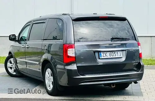 CHRYSLER Town & Country 