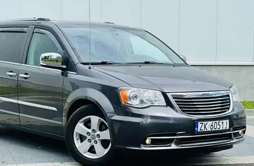 CHRYSLER Town & Country 