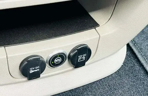CHRYSLER Town & Country 