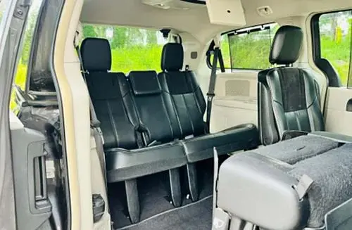 CHRYSLER Town & Country 