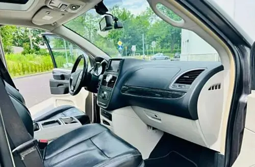 CHRYSLER Town & Country 