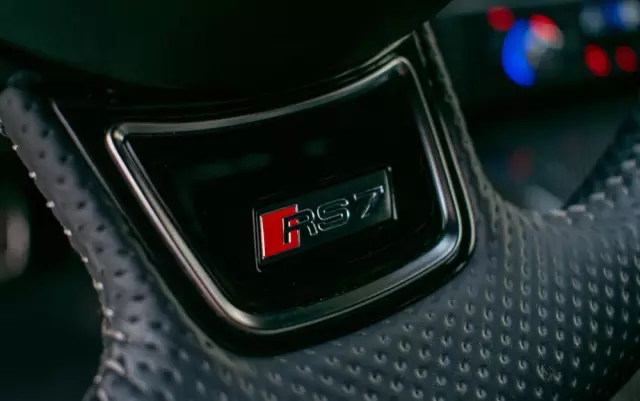 AUDI RS7 4.0 TFSI Quattro Tiptronic