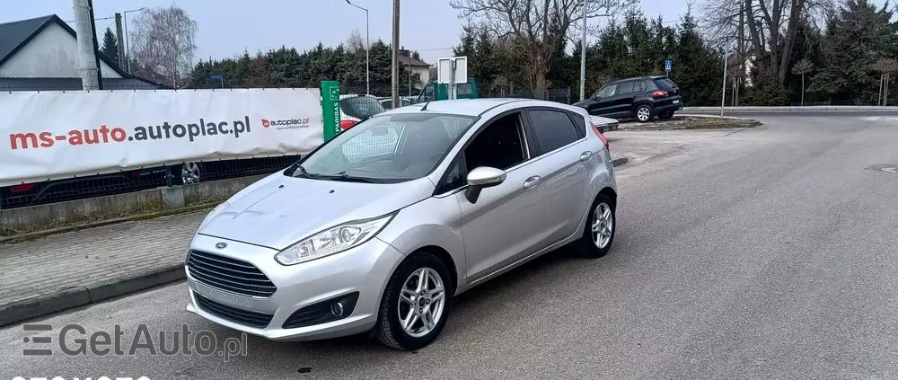 FORD Fiesta 1.4 Titanium