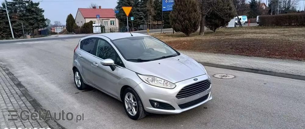 FORD Fiesta 1.4 Titanium
