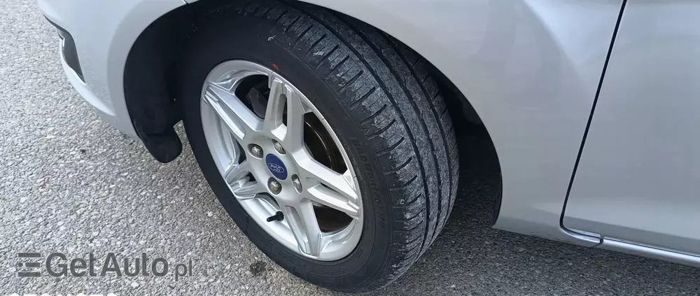 FORD Fiesta 1.4 Titanium