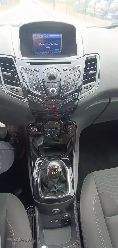 FORD Fiesta 1.4 Titanium