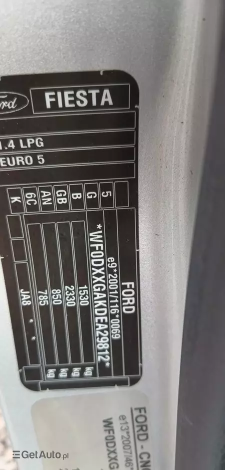 FORD Fiesta 1.4 Titanium