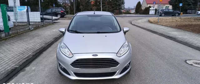 FORD Fiesta 1.4 Titanium