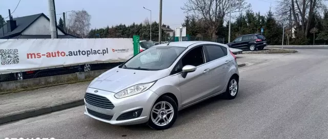 FORD Fiesta 1.4 Titanium