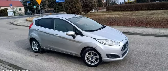 FORD Fiesta 1.4 Titanium