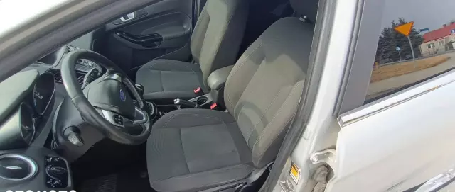 FORD Fiesta 1.4 Titanium