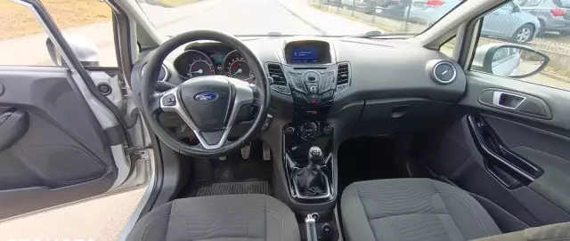 FORD Fiesta 1.4 Titanium