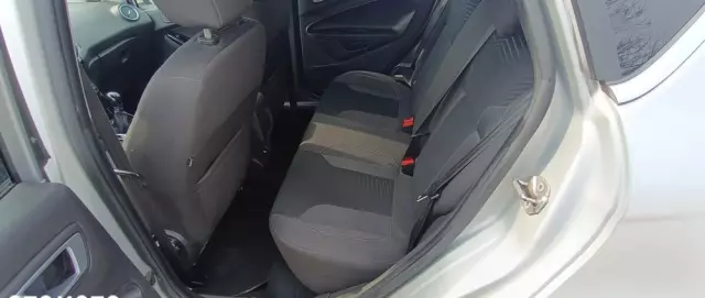 FORD Fiesta 1.4 Titanium