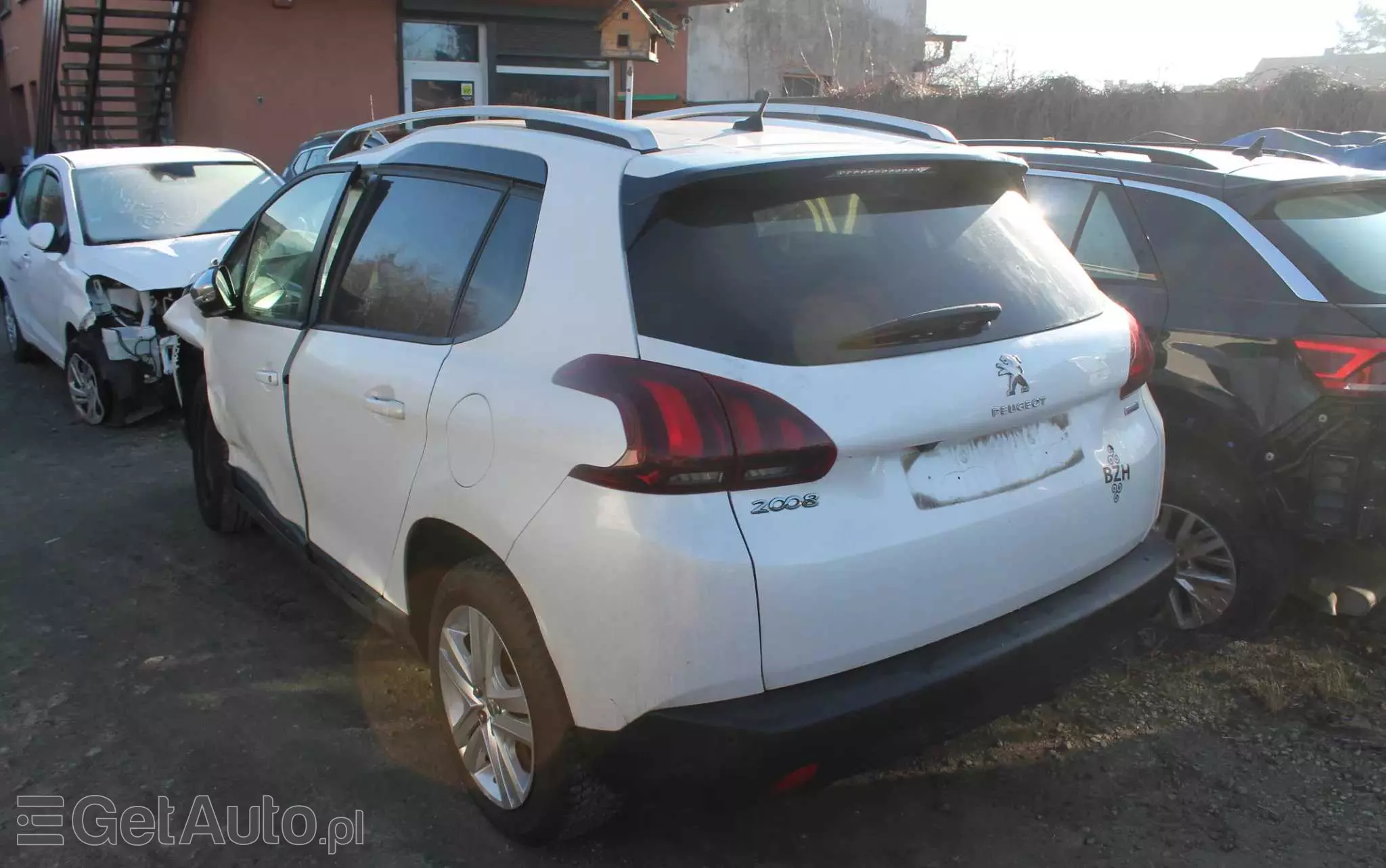 PEUGEOT 2008 