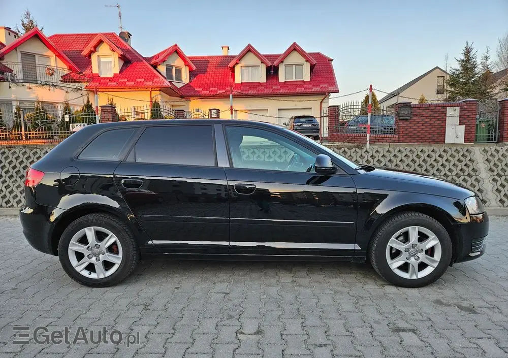 AUDI A3 Sportback 