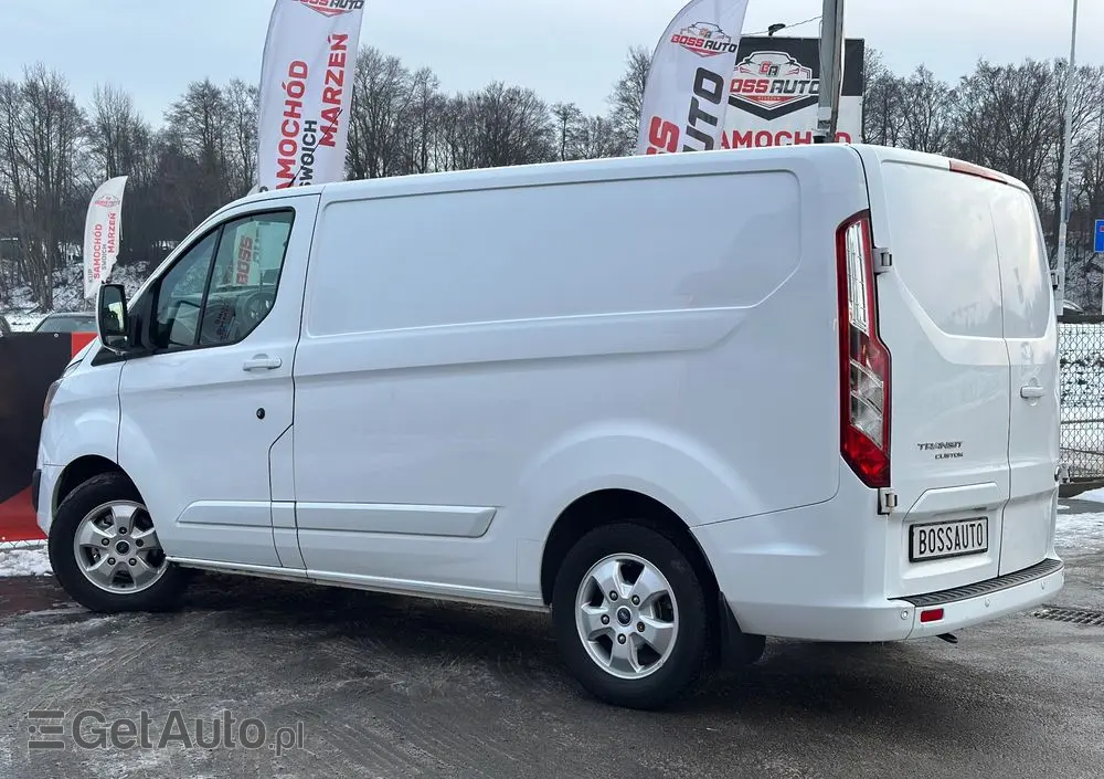FORD Tourneo Custom 310 L1H1 VA Autm Titanium