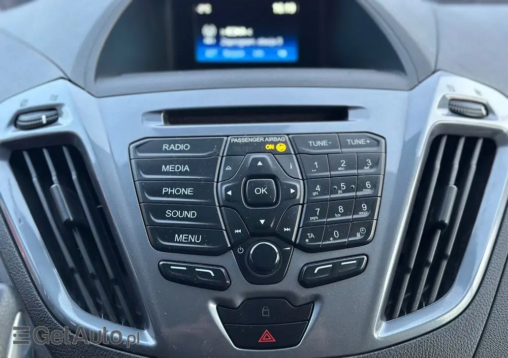FORD Tourneo Custom 310 L1H1 VA Autm Titanium