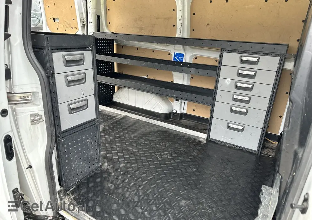 FORD Tourneo Custom 310 L1H1 VA Autm Titanium