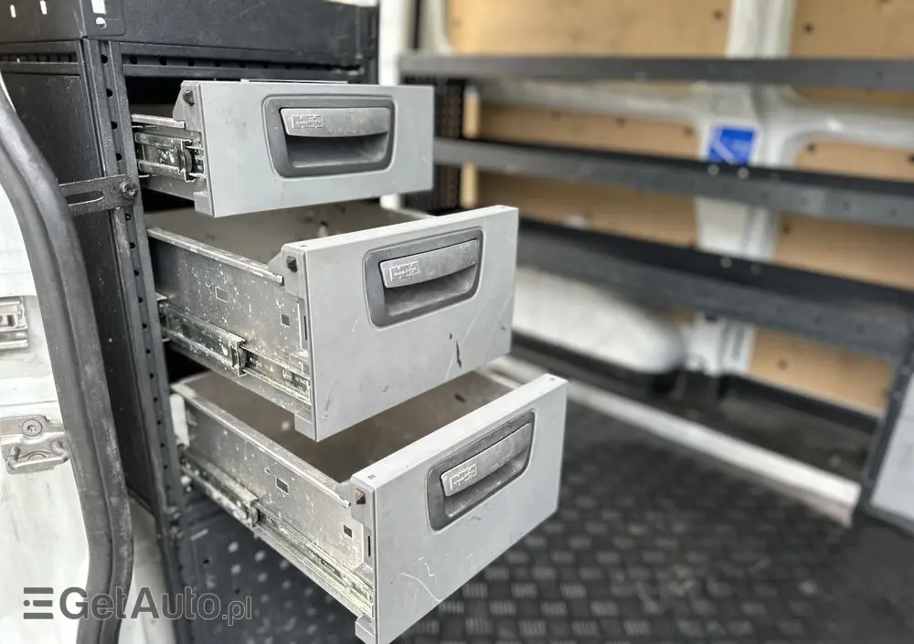 FORD Tourneo Custom 310 L1H1 VA Autm Titanium