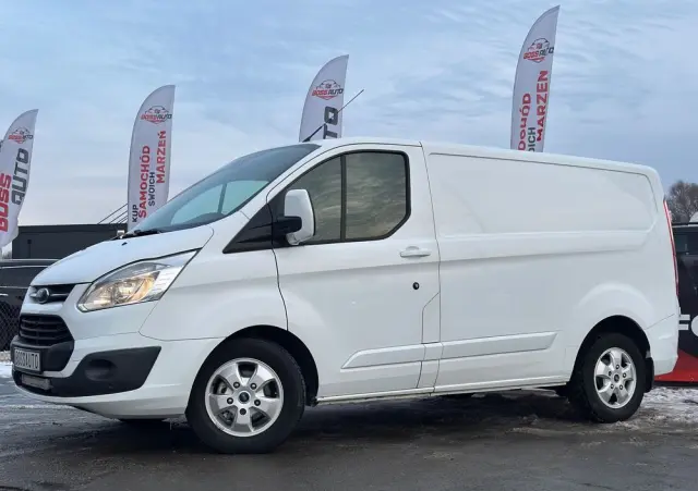 FORD Tourneo Custom 310 L1H1 VA Autm Titanium
