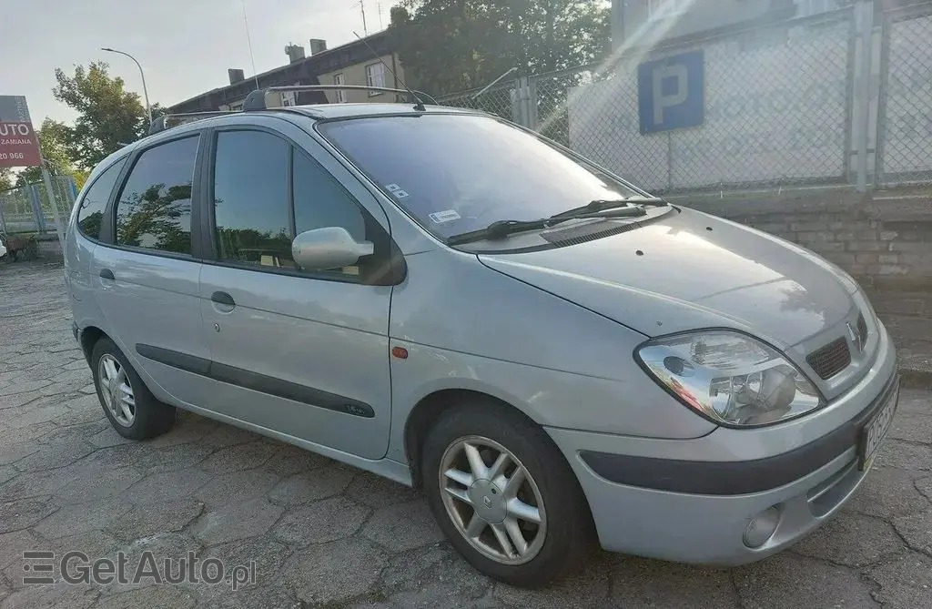 RENAULT Scenic 