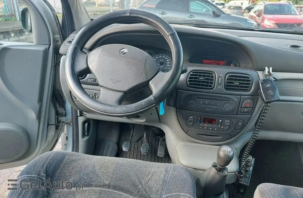 RENAULT Scenic 