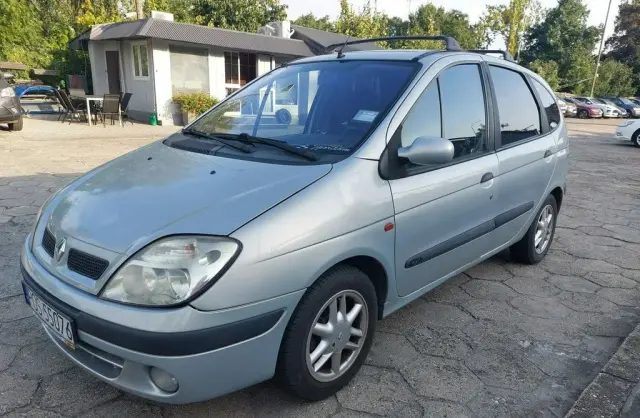 RENAULT Scenic 