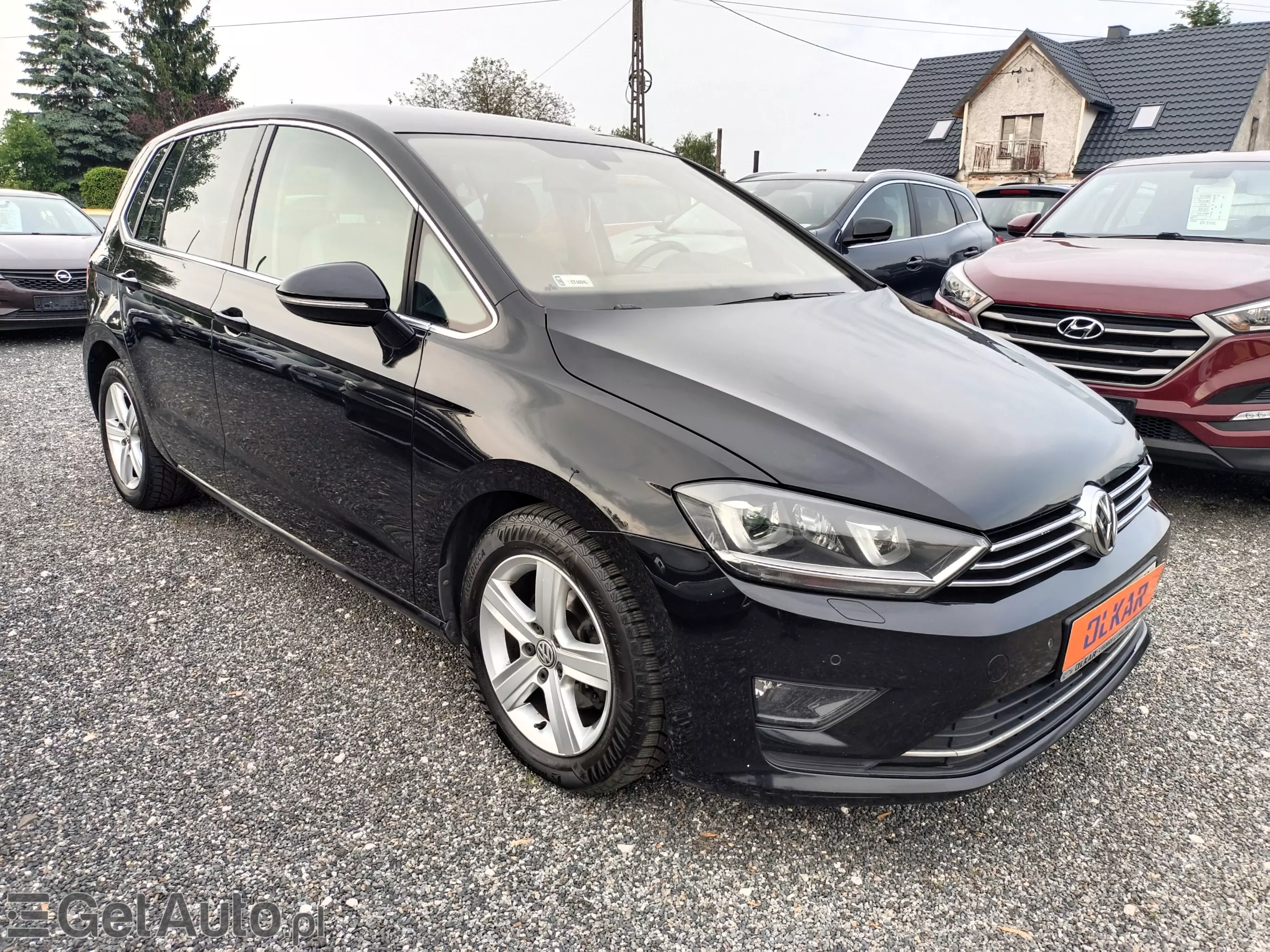 VOLKSWAGEN Golf Sportsvan 