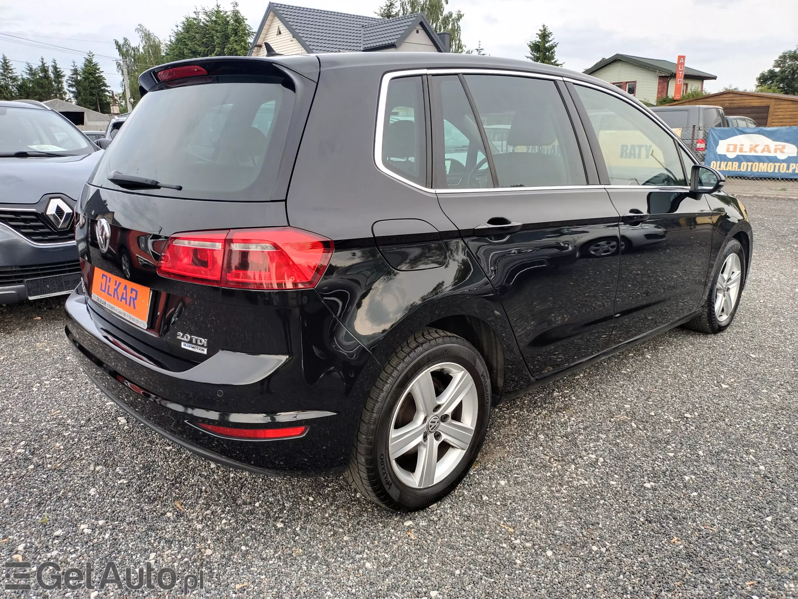 VOLKSWAGEN Golf Sportsvan 