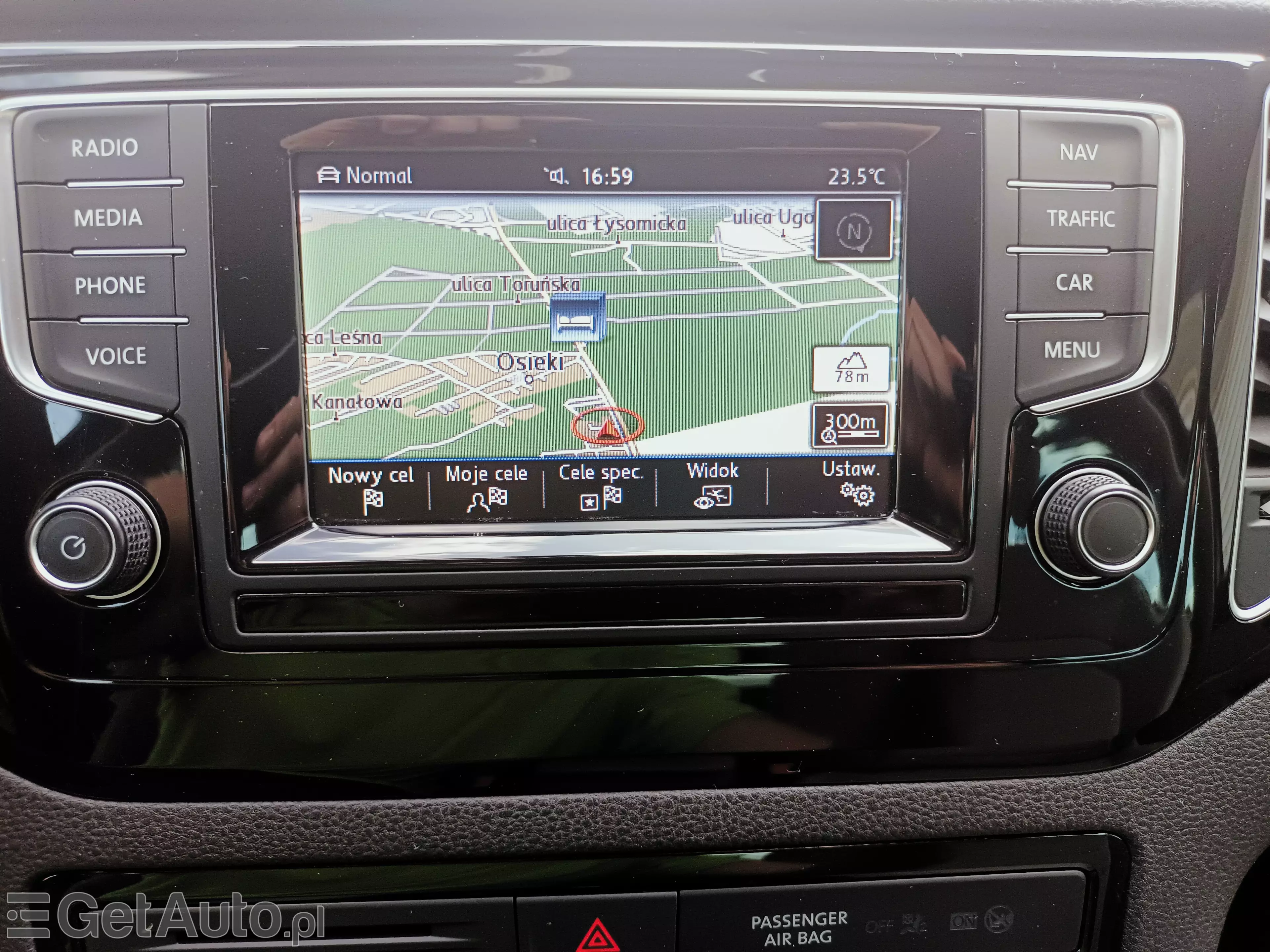 VOLKSWAGEN Golf Sportsvan 