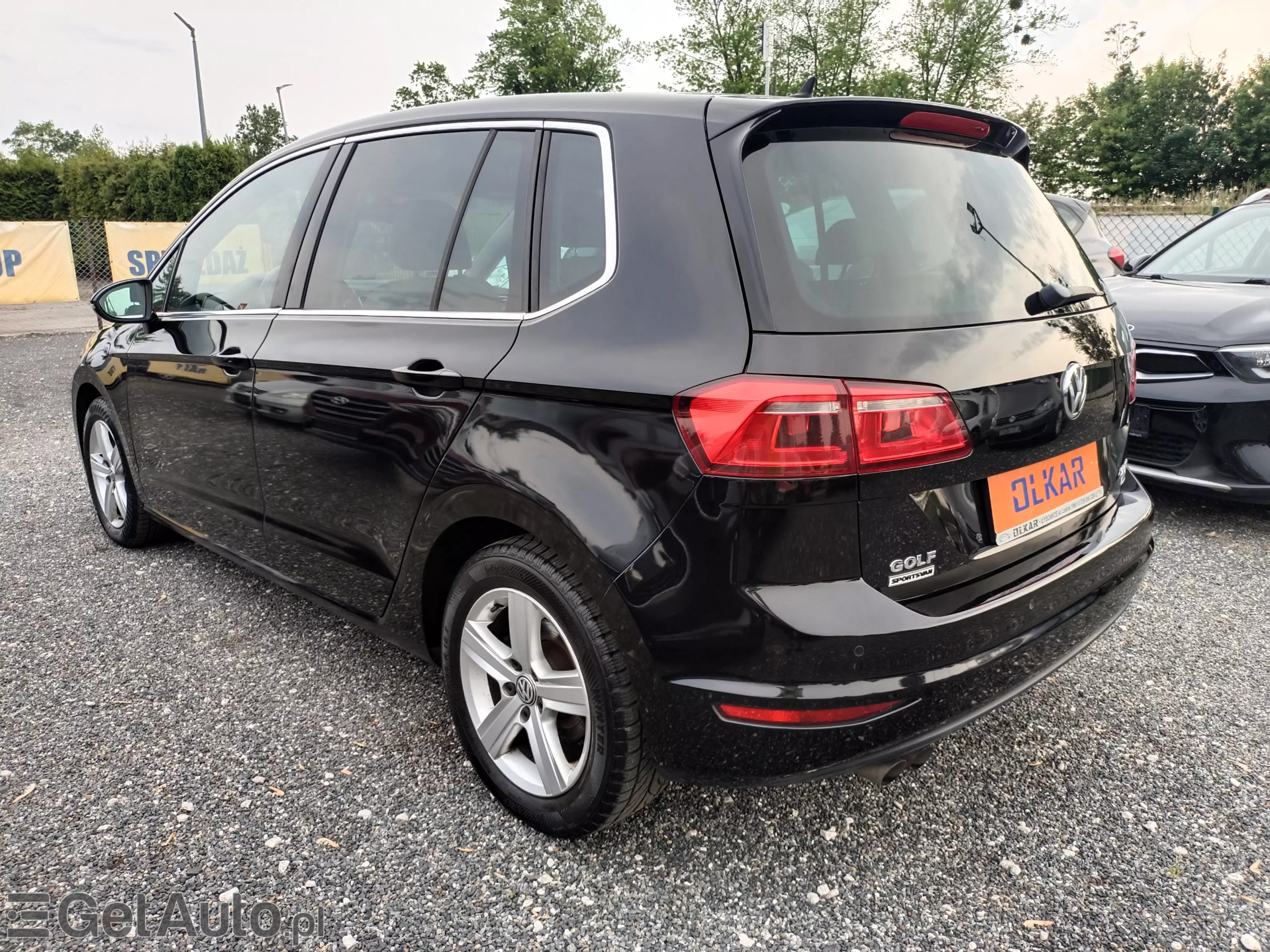 VOLKSWAGEN Golf Sportsvan 