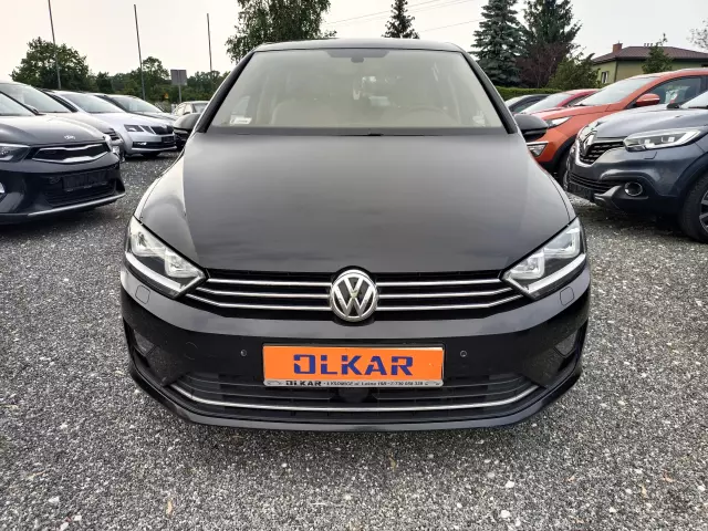VOLKSWAGEN Golf Sportsvan 