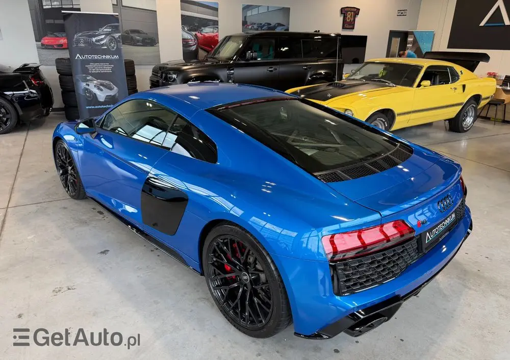 AUDI R8 Coupé V10 RWD