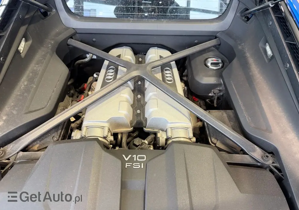 AUDI R8 Coupé V10 RWD